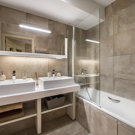 Familial Au Centre De Avec Parking Et Wifi - Fr-1-562-36 Courchevel