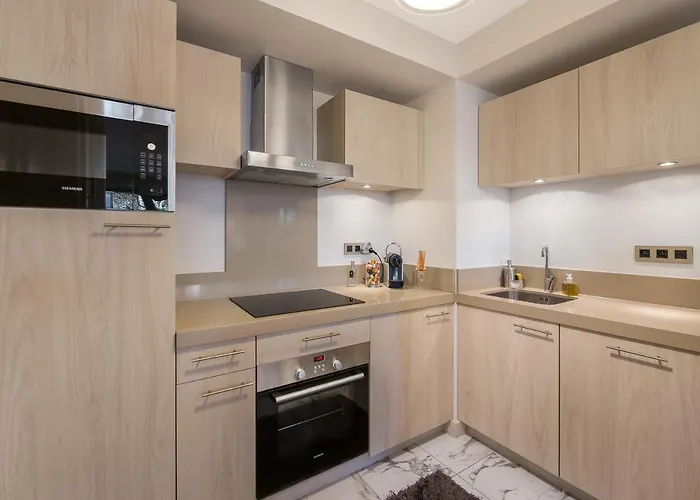 Familial Au Centre De Avec Parking Et Wifi - Fr-1-562-36 Courchevel