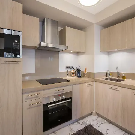 Familial Au Centre De Avec Parking Et Wifi - Fr-1-562-36 Courchevel